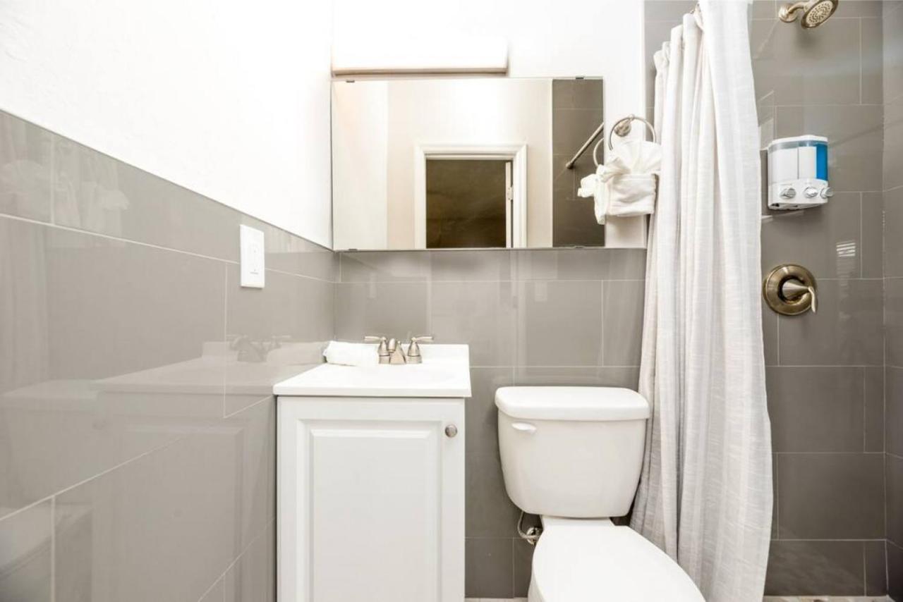 Appartamento Ocean Flats 4 - Lauderdale-By-The-Sea Fort Lauderdale Esterno foto